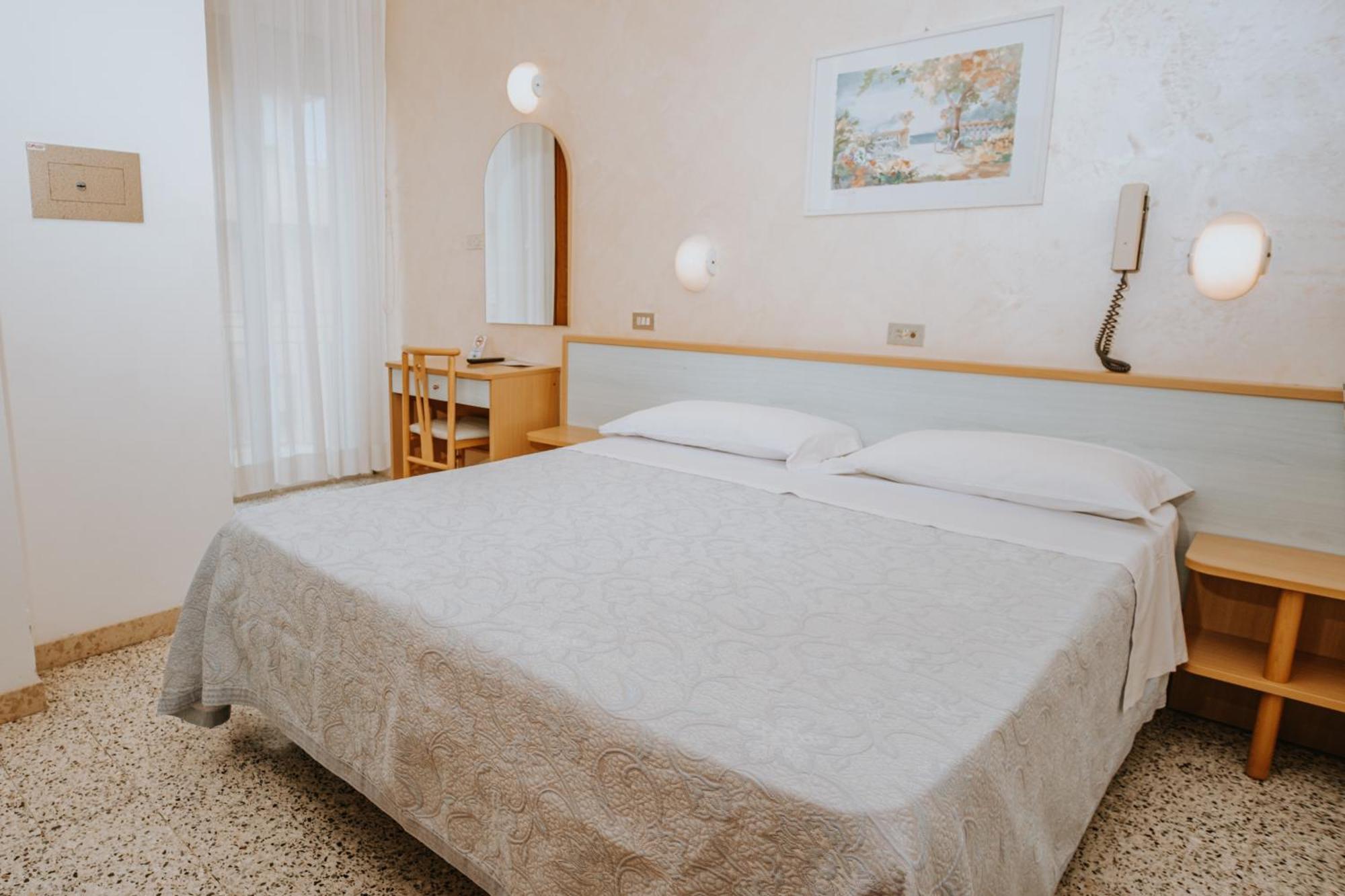 Hotel Gabriella Rimini Kültér fotó